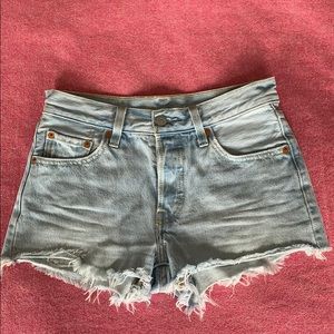 Levi’s 501 Cutoffs